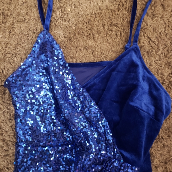 Blue Sequined Dress - Picture 3 of 7